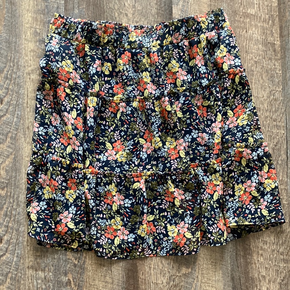Loft floral tiered ruffle pull-on skirt